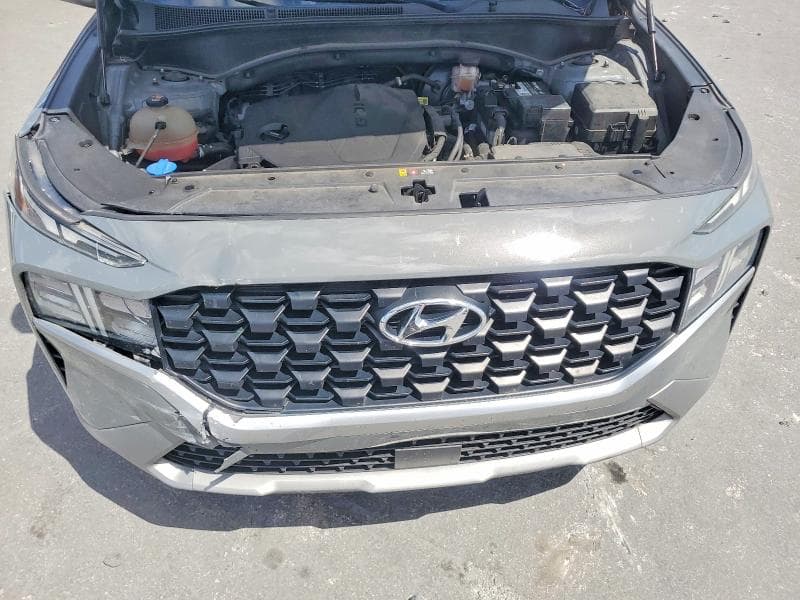 2022 HYUNDAI SANTA FE SE 12