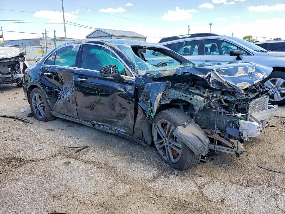 2020 MERCEDES-BENZ A 220 4MATIC 4