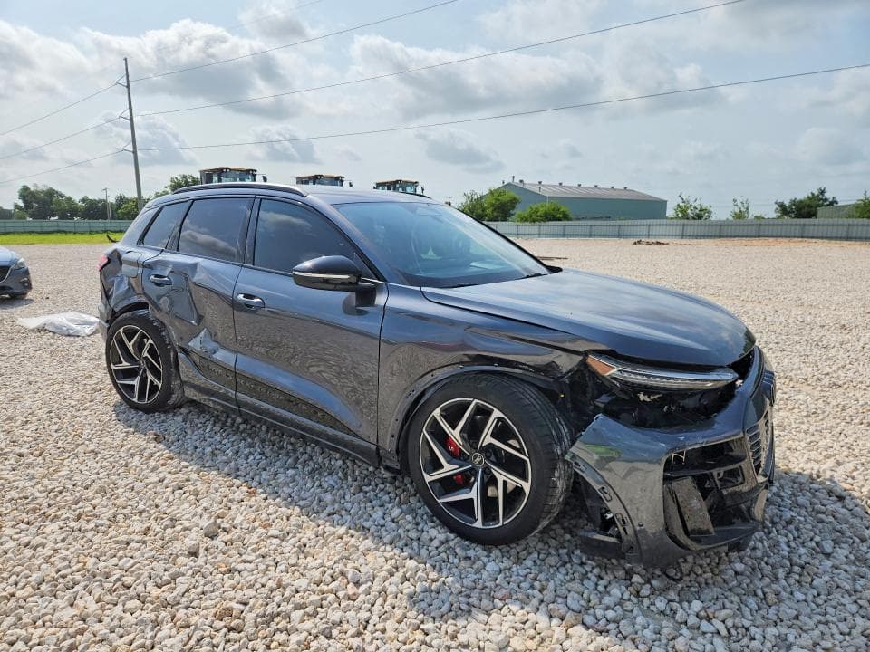 2025 AUDI SQ6 E-TRON PRESTIGE 4