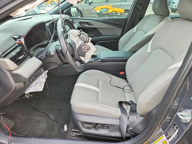 2025 TOYOTA CAMRY SE 7