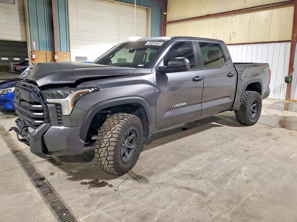 2025 TOYOTA TUNDRA