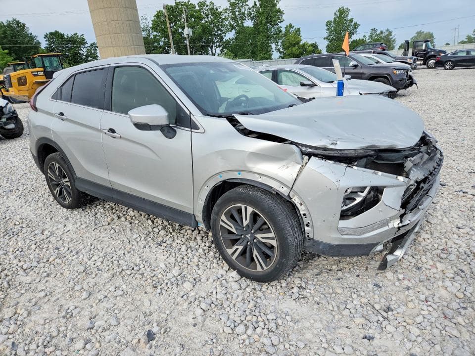 2024 MITSUBISHI ECLIPSE CROSS SE 4