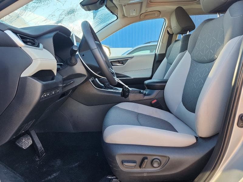 2025 TOYOTA RAV 4 7