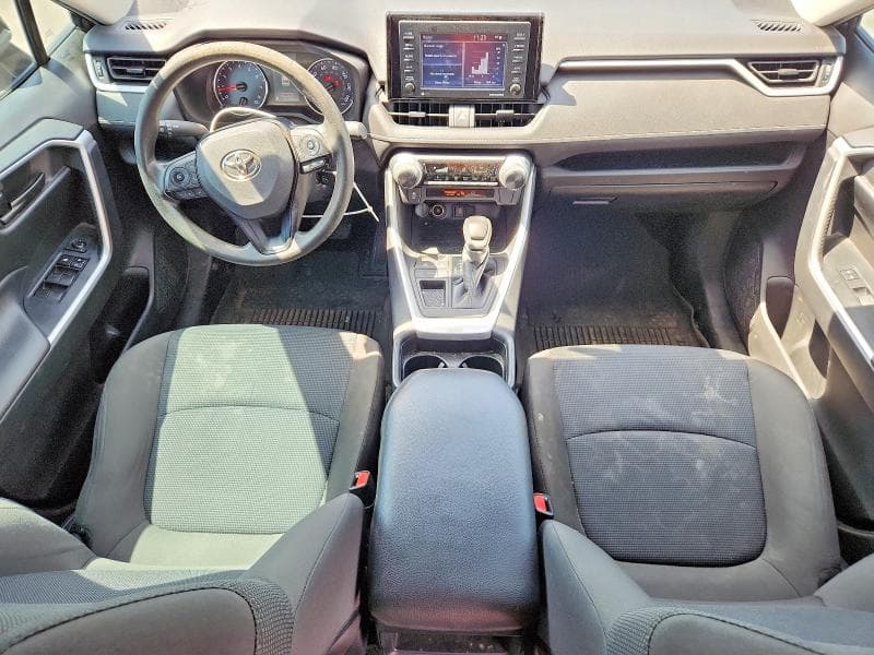 2021 TOYOTA RAV4 LE 8