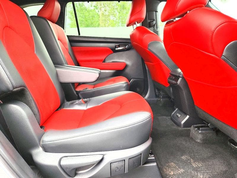 2024 TOYOTA HIGHLANDER XSE 11