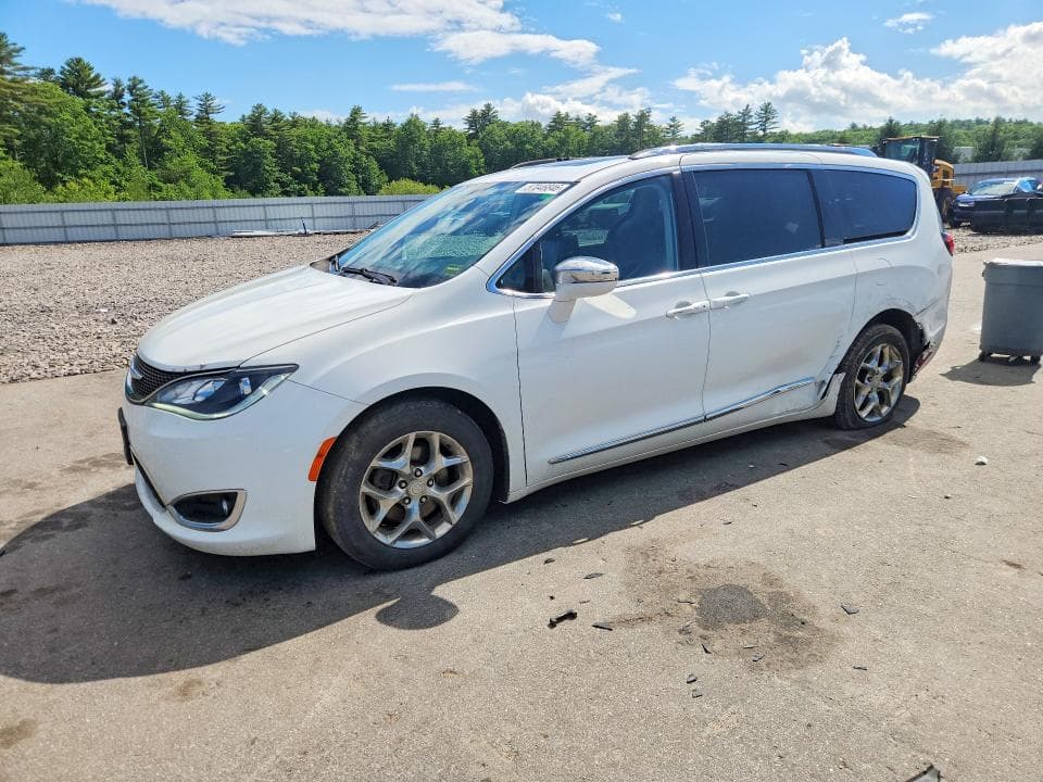 2017 CHRYSLER PACIFICA LIMITED - 1