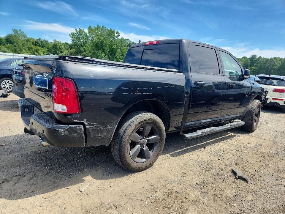 2018 RAM 1500 SLT 3