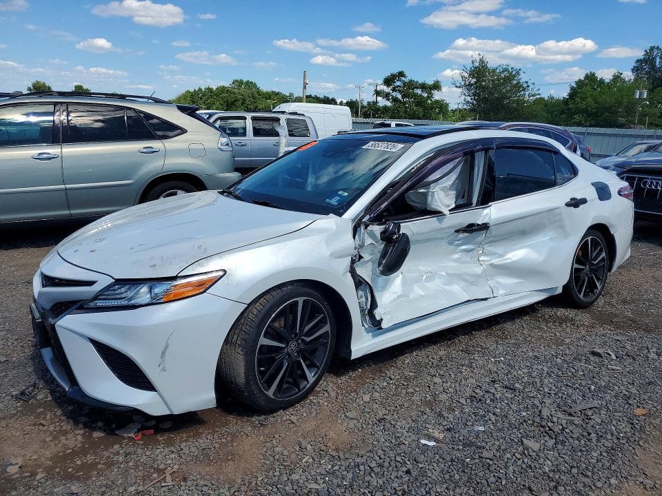 2020 TOYOTA CAMRY XSE - 1