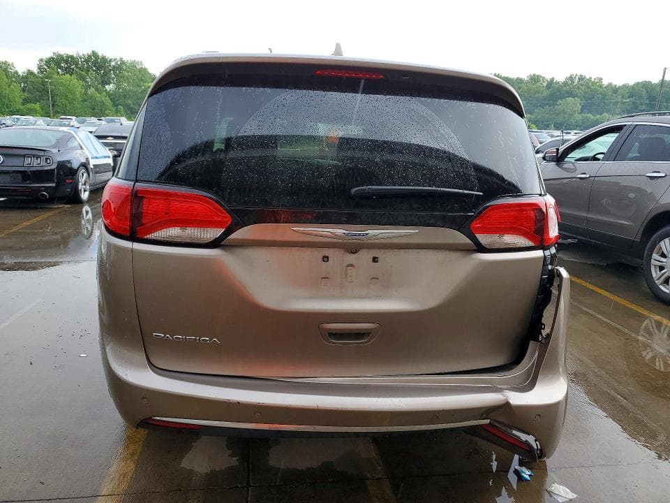 2017 CHRYSLER PACIFICA 6
