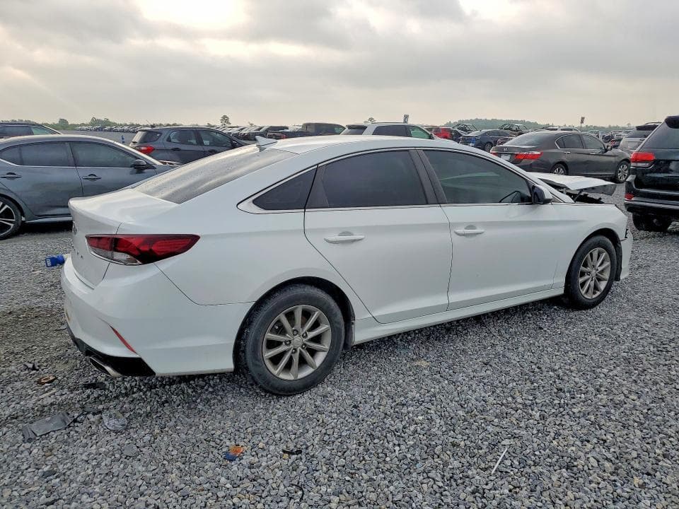 2019 HYUNDAI SONATA SE 3