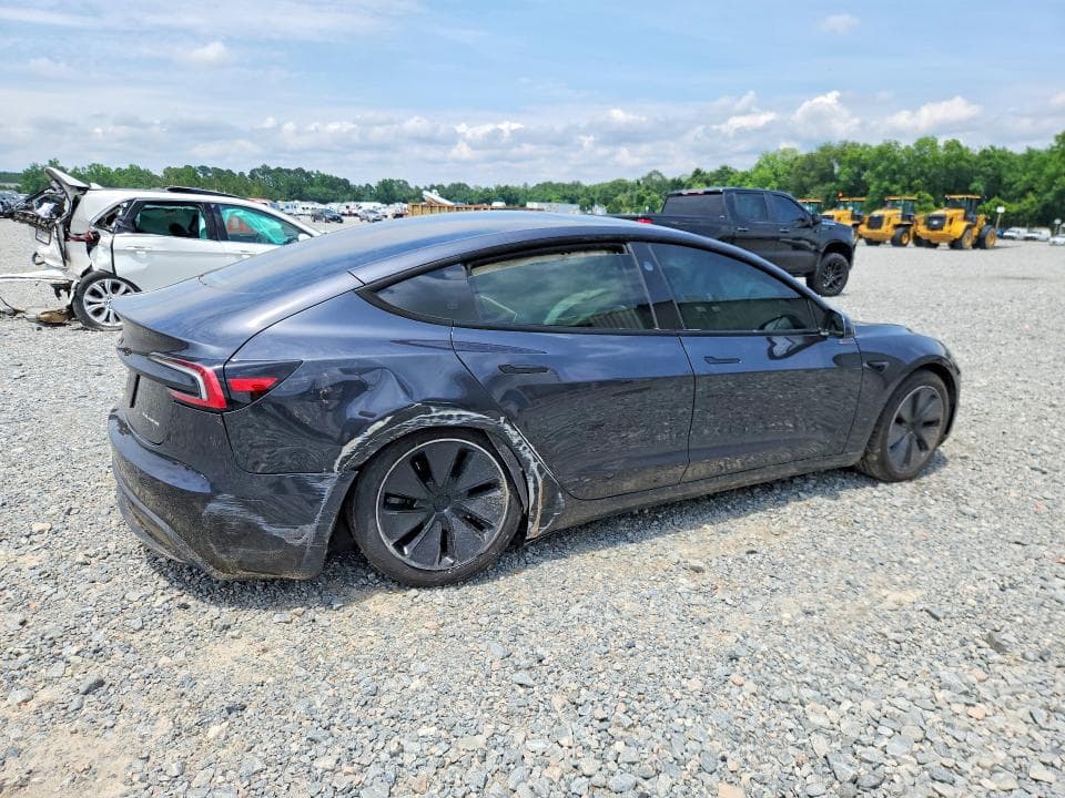 2025 TESLA MODEL 3 3