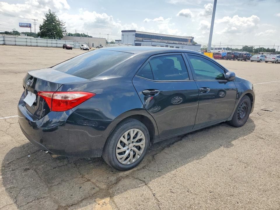 2019 TOYOTA COROLLA LE 3