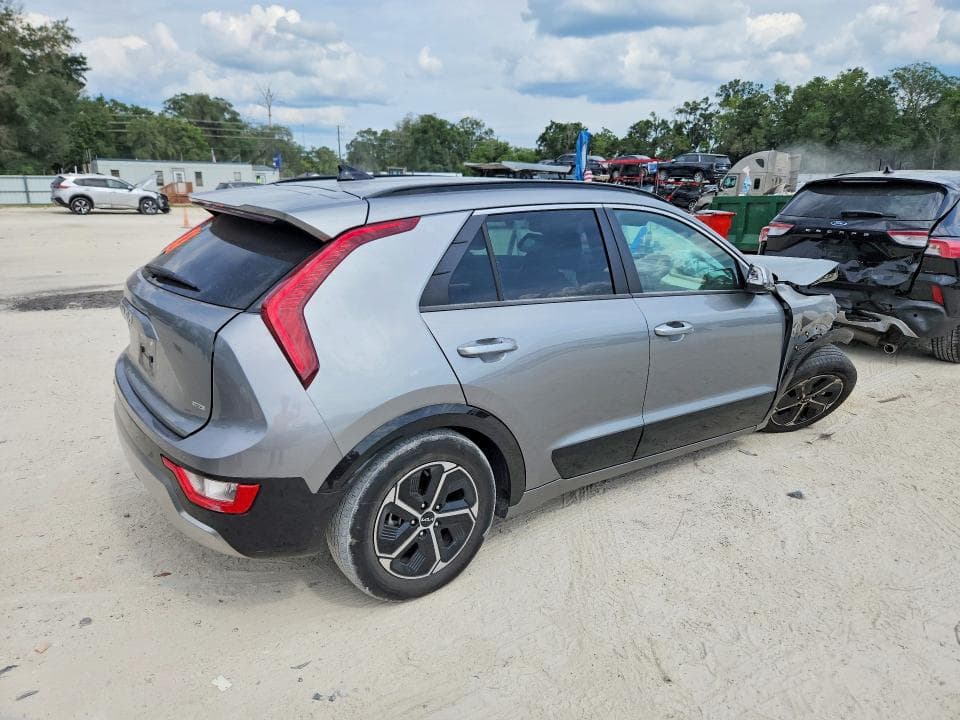 2023 KIA NIRO SX 3