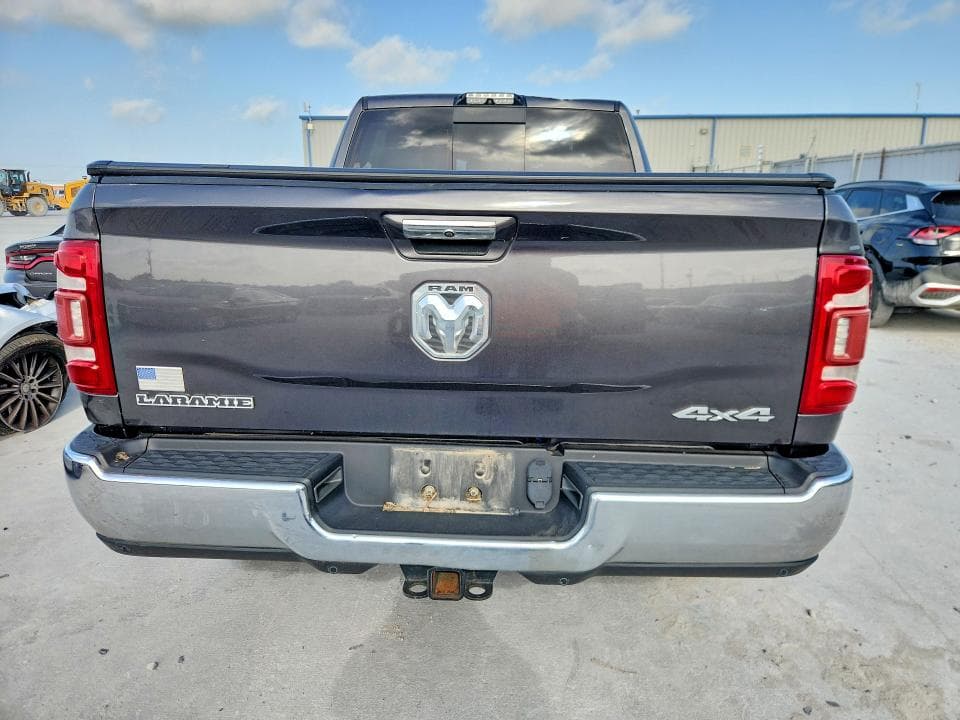 2019 RAM 2500 LARAMIE 6