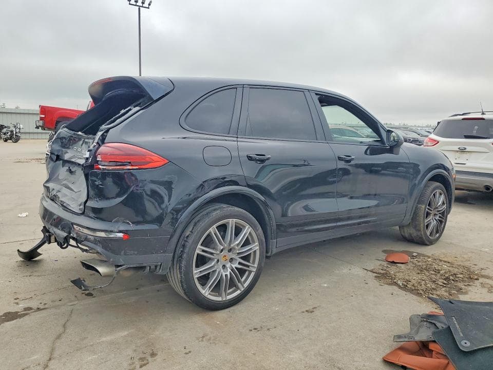 2017 PORSCHE CAYENNE 3