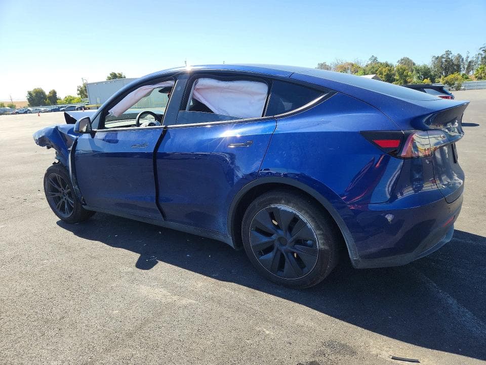 2024 TESLA MODEL Y 2