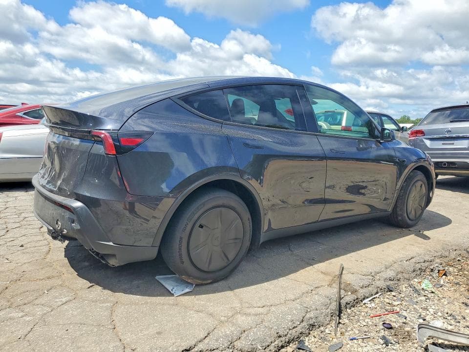 2026 TESLA MODEL Y 3
