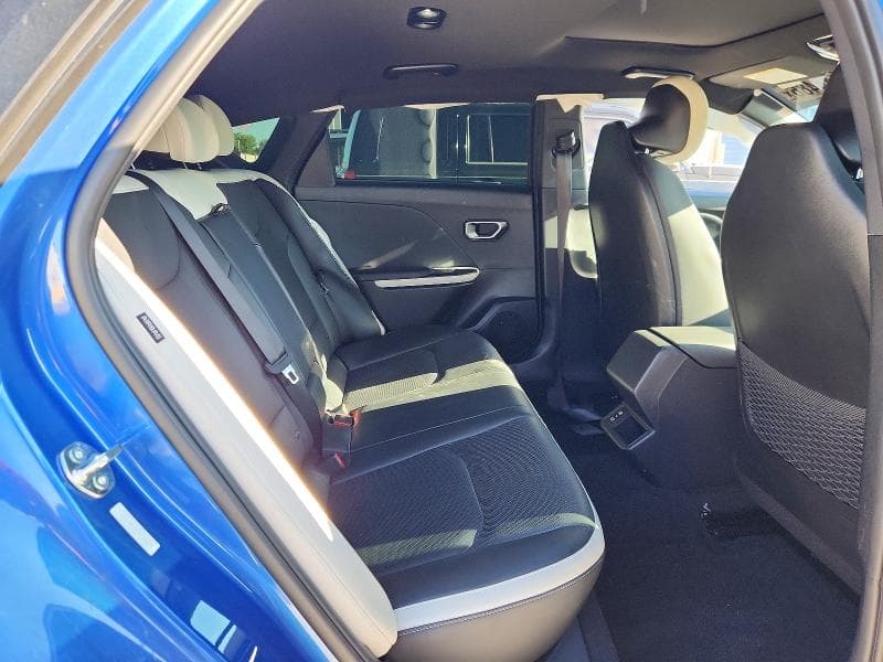 2025 KIA K4 GT LINE 10