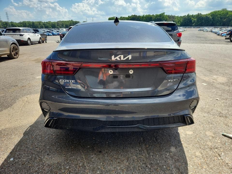 2023 KIA FORTE GT LINE 6
