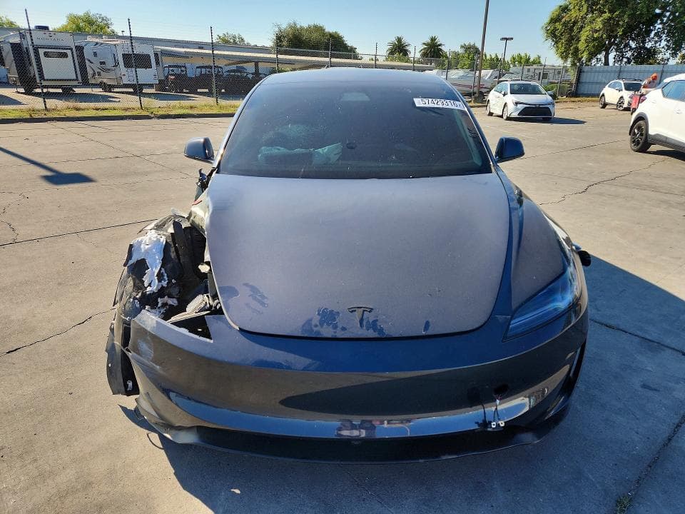 2026 TESLA MODEL 3 5