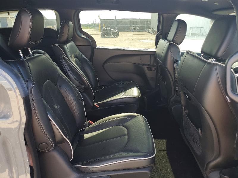 2021 CHRYSLER PACIFICA HYBRID LIMITED 11