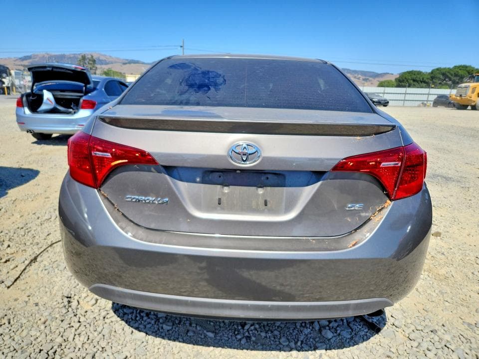 2017 TOYOTA COROLLA SE 6