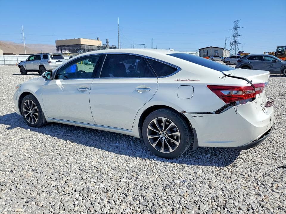2018 TOYOTA AVALON XLE PLUS 2