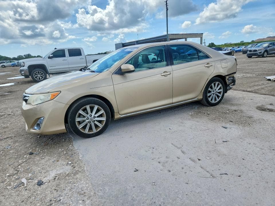2012 TOYOTA CAMRY
