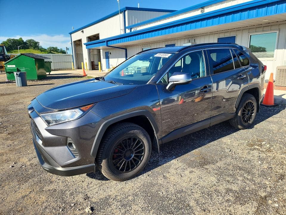 2020 TOYOTA RAV4 XLE - 1