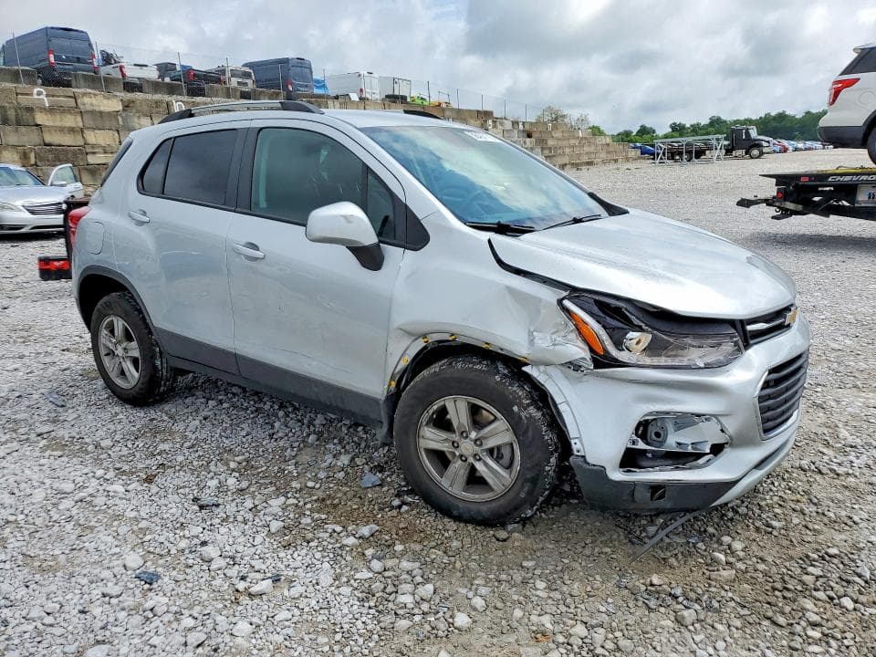 2022 CHEVROLET TRAX 1LT 4