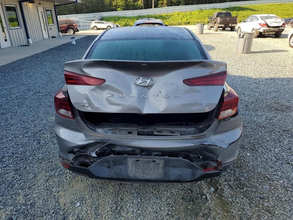 2020 HYUNDAI ELANTRA SE 6