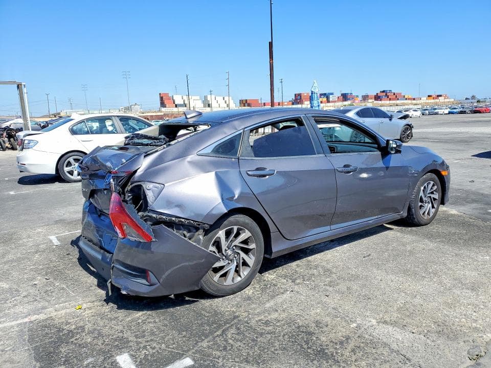 2018 HONDA CIVIC EX 3