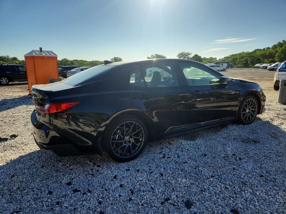 2026 TOYOTA CAMRY SE 3