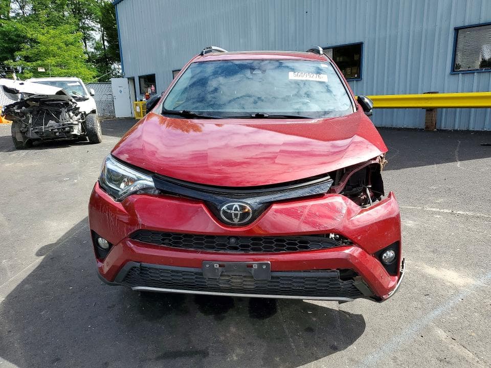 2018 TOYOTA RAV4 SE 5