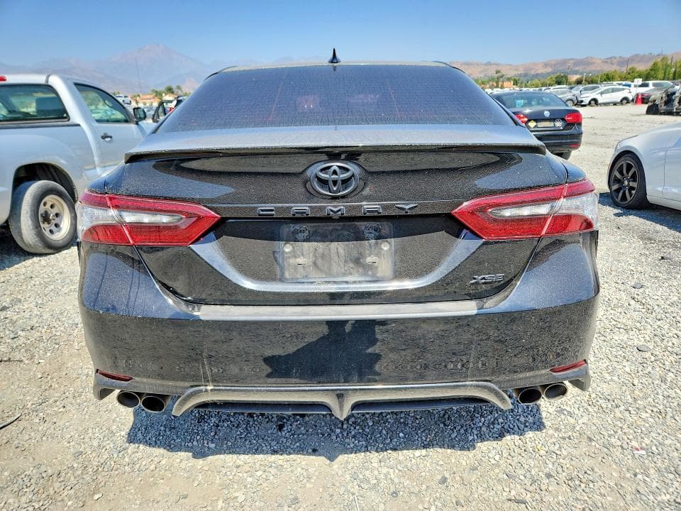 2021 TOYOTA CAMRY XSE 6