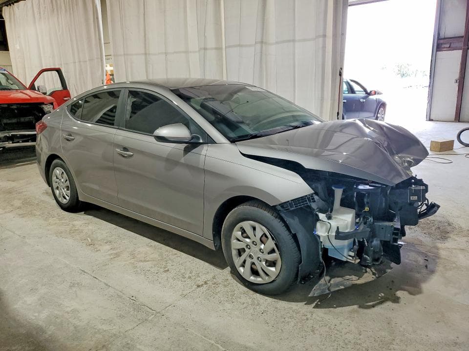 2020 HYUNDAI ELANTRA SE 4