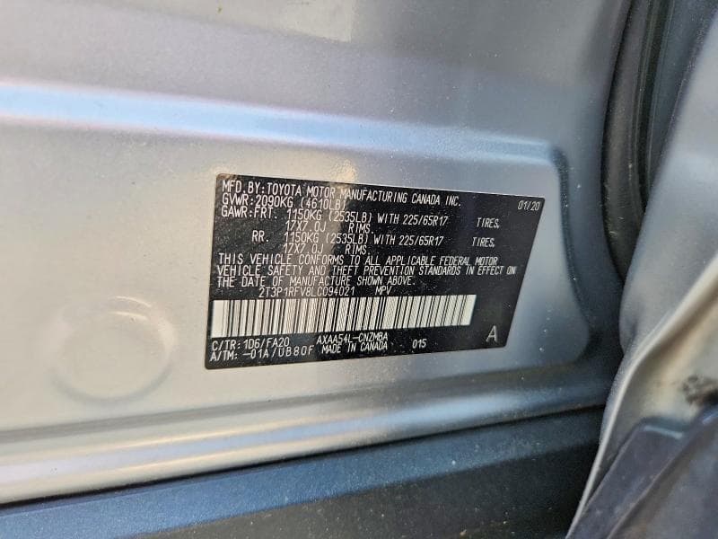 2020 TOYOTA RAV4 XLE 13