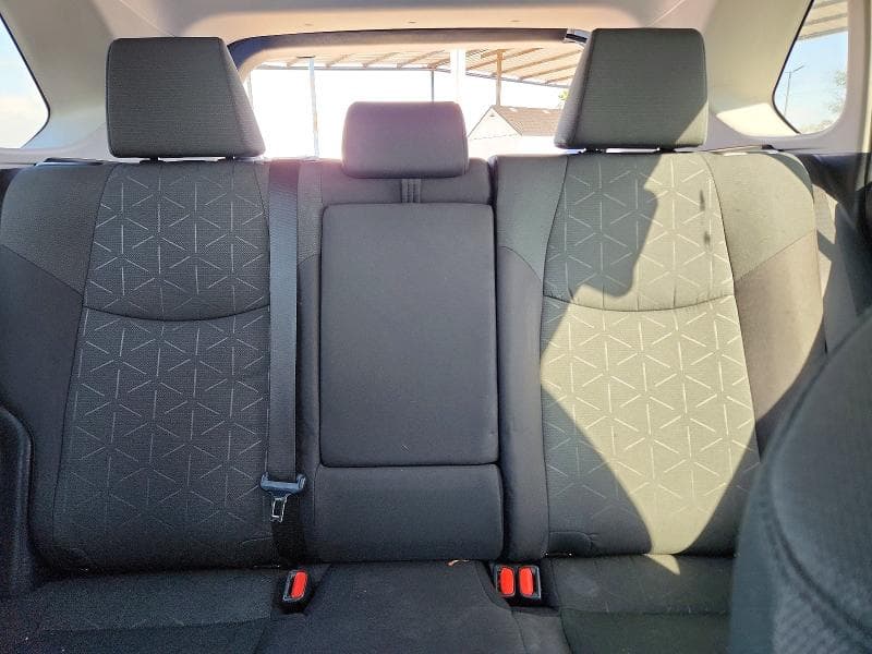 2024 TOYOTA RAV4 XLE 10
