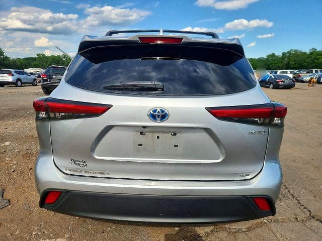 2021 TOYOTA HIGHLANDER HYBRID XLE 6