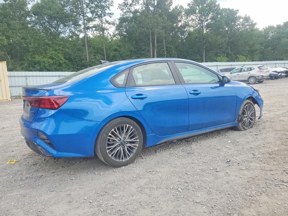 2023 KIA FORTE GT LINE 3