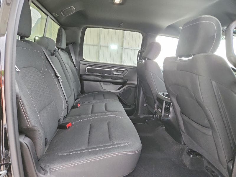 2025 RAM 1500 BIG HORN 10