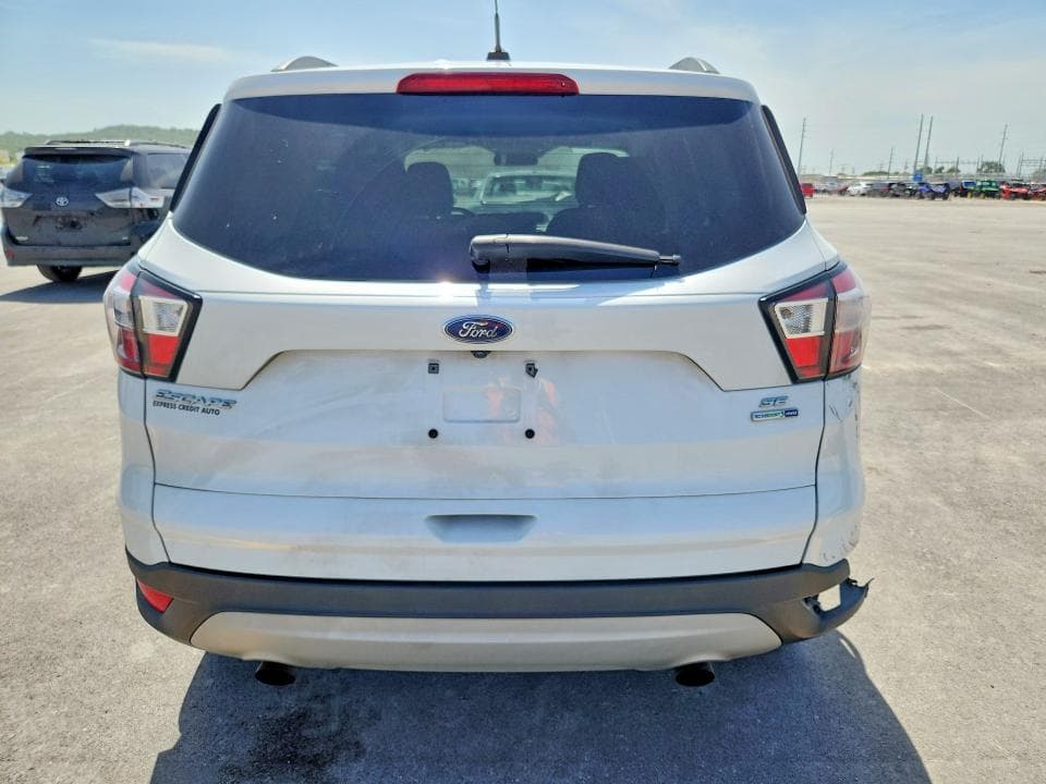 2018 FORD ESCAPE SE 6