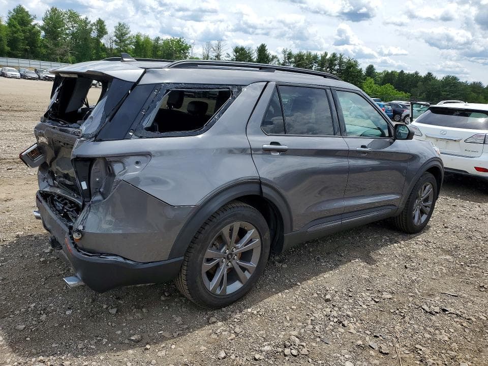 2021 FORD EXPLORER XLT 3