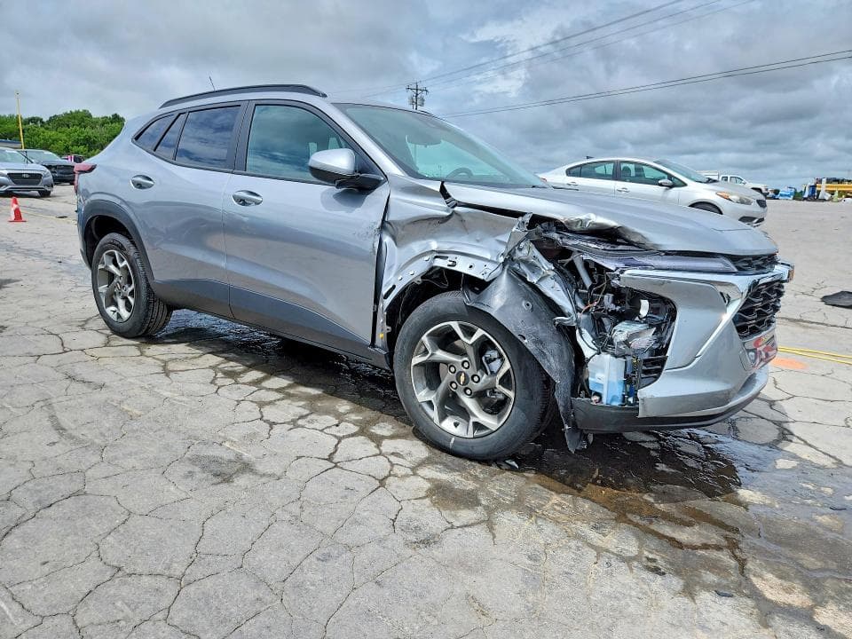 2024 CHEVROLET TRAX 1LT 4
