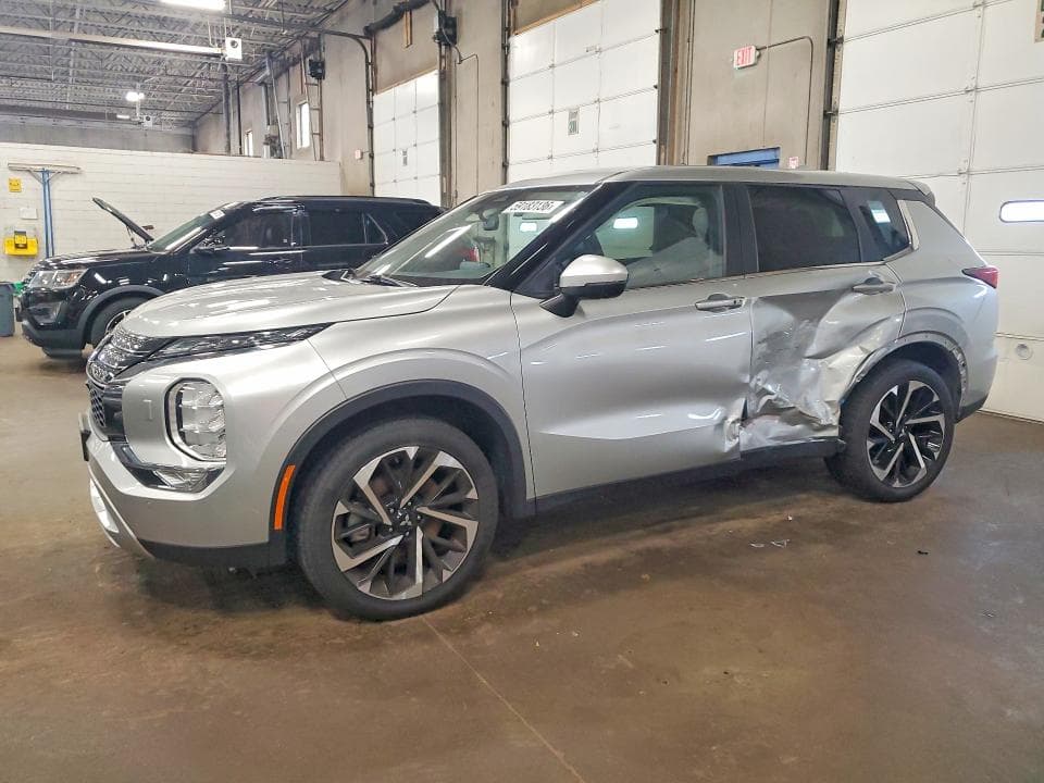 2024 MITSUBISHI OUTLANDER SE - 1