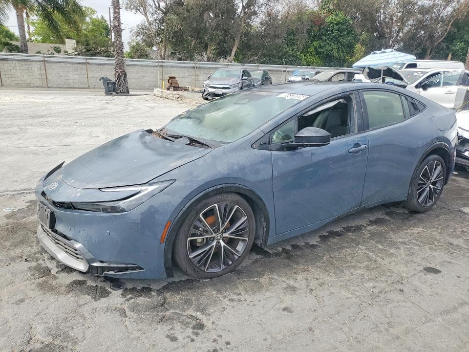 2023 TOYOTA PRIUS XLE