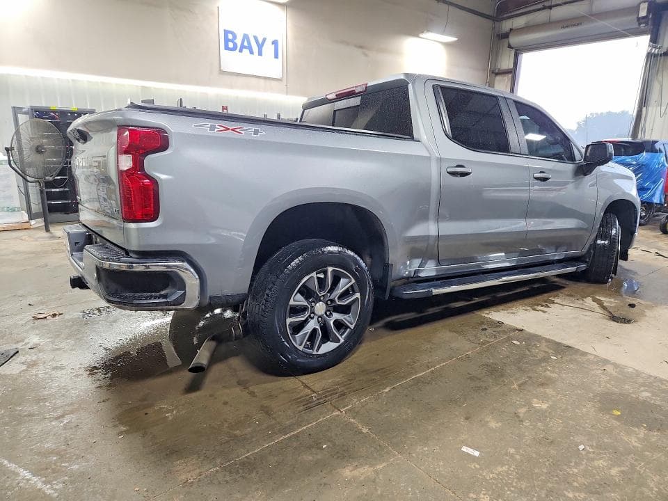 2023 CHEVROLET SILVERADO K1500 LT 3