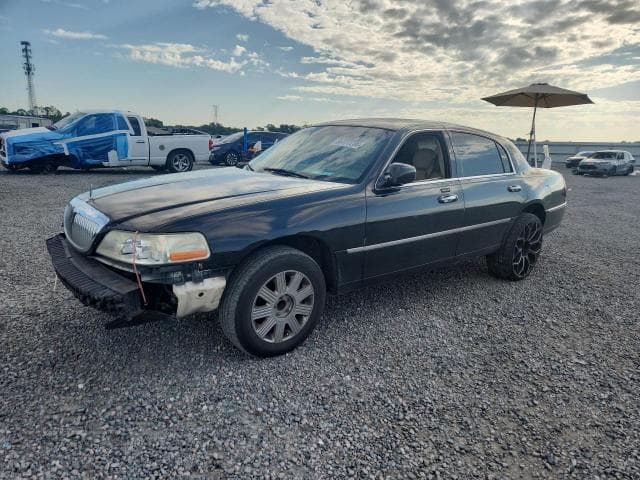 2003 LINCOLN TOWNCAR - 1