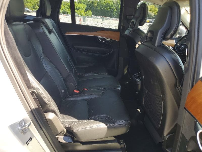 2018 VOLVO XC90 T6 11