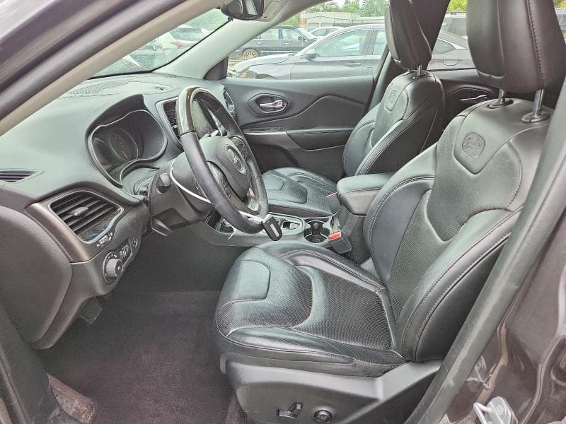2019 JEEP CHEROKEE OVERLAND 7